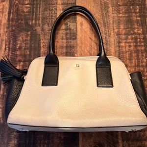 Cream and black pebbles leather bag